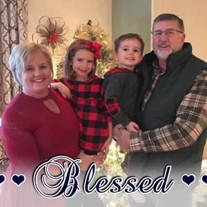 Meet your Posher, Dee